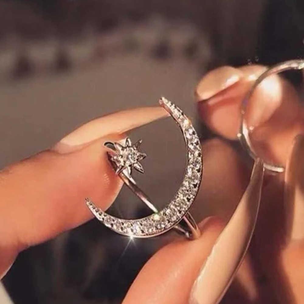 Rhinestone Star & Moon Decor Cuff Ring